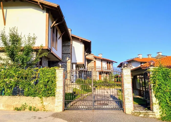 цветелина, комплекс александриa Добриниште